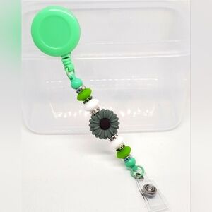 B2G1F Flower Retractable Badge Reel, New